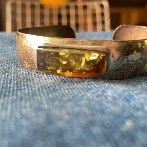 Old Pawn Vintage .925 Sterling Silver Bracelet with Moss Green Amber Stone - Picture 2 of 9